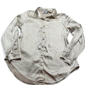 Princess Polly Satin Like Button-Down Shirt cream colored shiny sz 10